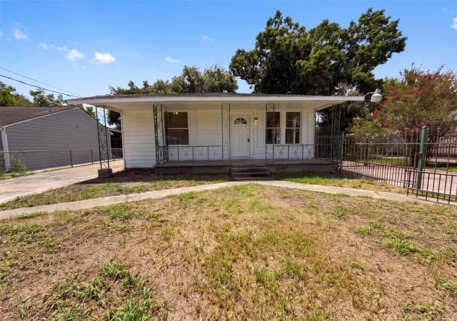 3rd image of 714 Bolling Ln, Houston, TX 77076 | MLS# 80797299