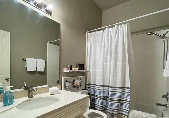 Photo 3 of Single family home for sale at 4610 Early Autumn Ct, Humble, TX 77396 | MLS# 94772580 | Listing updated on 2026-06-28