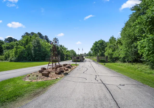49th image of 13351 Hidden Manor Ct, Willis, TX 77318 | MLS# 33975078