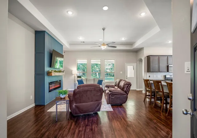 5th image of 13351 Hidden Manor Ct, Willis, TX 77318 | MLS# 33975078