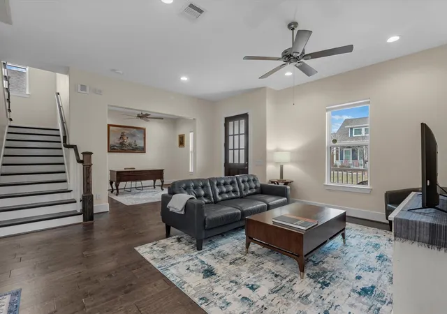 3rd image of 55 Red Harper Dr, Spring, TX 77389 | MLS# 91402654