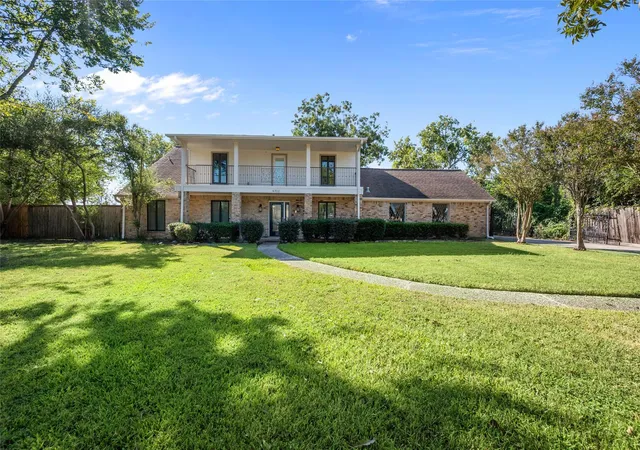 Photo 1 of Single family home for sale at 4702 Byp Vista Dr, Houston, TX 77091 | MLS# 91352590 | Listing updated on 2026-08-12