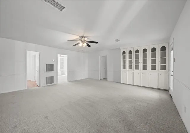 Photo 3 of Single family home for sale at 4702 Byp Vista Dr, Houston, TX 77091 | MLS# 91352590 | Listing updated on 2026-08-12