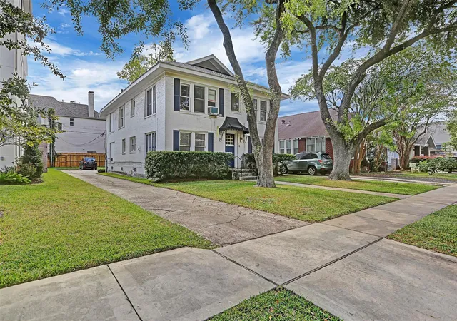3rd image of 1517 Bonnie Brae St, Houston, TX 77006 | MLS# 9642511