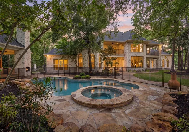 2nd image of 31 Hollymead Dr, Spring, TX 77381 | MLS# 57140728
