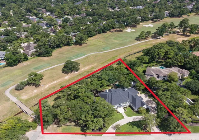 Photo 3 of Single family home for sale at 31 Hollymead Dr, Spring, TX 77381 | MLS# 57140728 | Listing updated on 2026-10-07