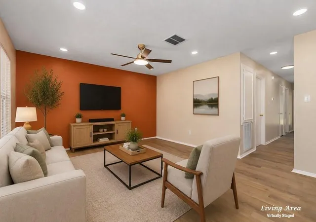 Photo 3 of Single family home for sale at 104 Oklahoma St, Huntington, TX 75949 | MLS# 40232490 | Listing updated on 2026-09-17