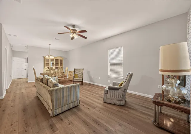 Photo 4 of Sale Pending at 5726 Southwind St, Houston, TX 77033 | MLS# 20904405 | Listing updated on 2026-08-17