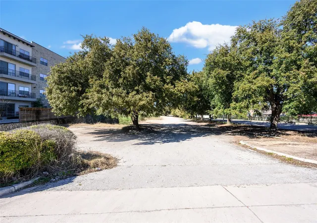 Photo 3 of Sale Pending at 7401 Wurzbach Rd, San Antonio, TX 78229 | MLS# 67956139 | Listing updated on 2026-09-15