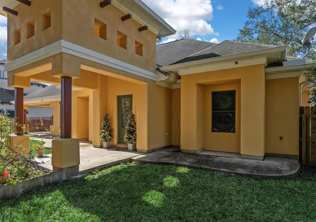 Photo 3 of Single family home for sale at 22924 Rio Grande Dr, Porter, TX 77365 | MLS# 62820489 | Listing updated on 2026-06-01