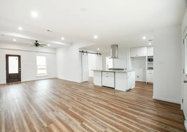 Photo 3 of Single family home for sale at 3200 Hoover St, La Marque, TX 77568 | MLS# 56726781 | Listing updated on 2026-09-11