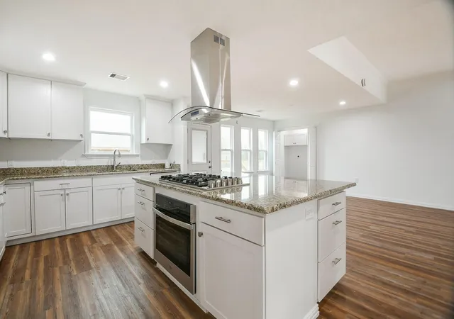 Photo 4 of Single family home for sale at 3200 Hoover St, La Marque, TX 77568 | MLS# 56726781 | Listing updated on 2026-09-11