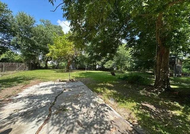 Photo 4 of Single family home for sale at 4421 Leffingwell St, Houston, TX 77026 | MLS# 98541484 | Listing updated on 2026-09-24
