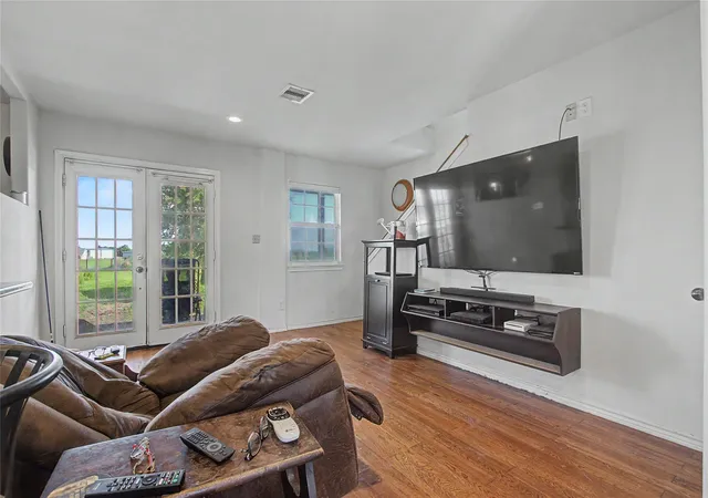 3rd image of 4201 Lawrence Rd, Beach City, TX 77523 | MLS# 80716699