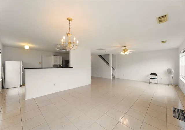 3rd image of 8226 Gold Tee Dr, Houston, TX 77036 | MLS# 63324918