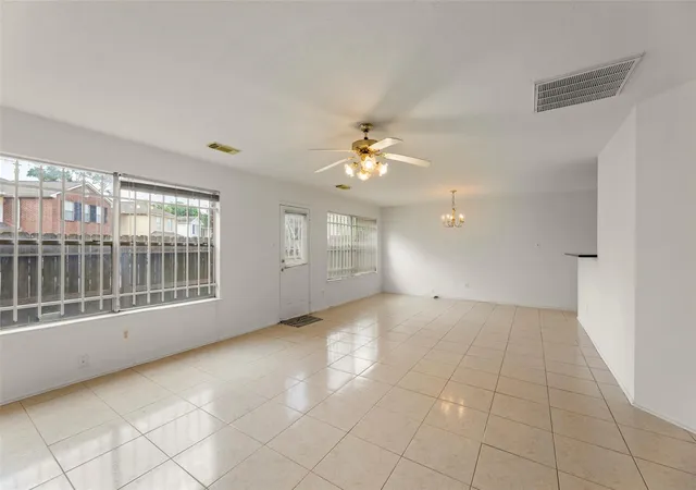 4th image of 8226 Gold Tee Dr, Houston, TX 77036 | MLS# 63324918