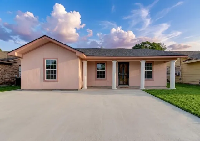 Photo 1 of Single family home for sale at 1006 Kress St, Houston, TX 77020 | MLS# 34260270 | Listing updated on 2026-08-23