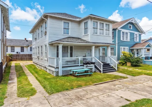 Photo 3 of Multi family home for sale at 2221 35th St, Galveston, TX 77550 | MLS# 23487961 | Listing updated on 2026-09-16