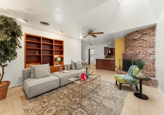 Photo 3 of Single family home for sale at 5623 Dumfries Dr, Houston, TX 77096 | MLS# 62253487 | Listing updated on 2026-09-20