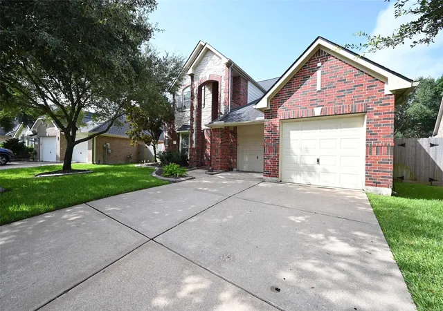 Photo 2 of Single family home for sale at 21211 Dover Park Ln, Katy, TX 77450 | MLS# 10562442 | Listing updated on 2026-10-07