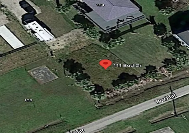 Homes for sale in Crystal Beach, TX | 111 Bud Dr, Crystal Beach, TX 77650 | MLS# 73588999