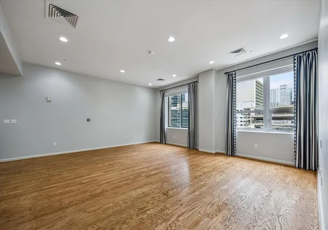 5th image of 914 Main St #910, Houston, TX 77002 | MLS# 5934636