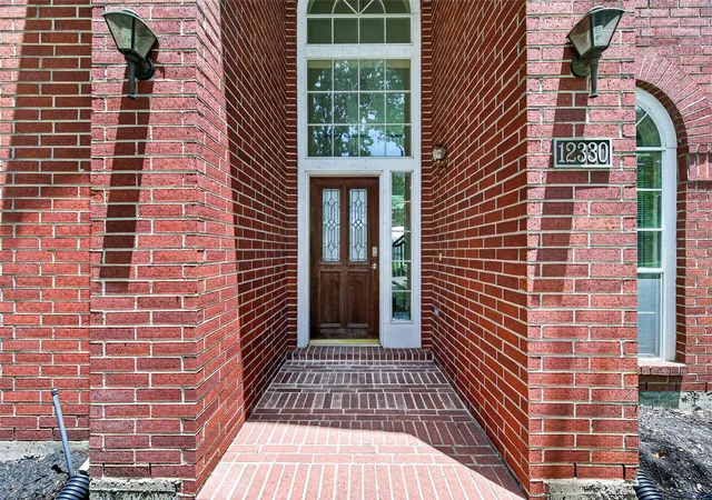 Photo 3 of Single family home for sale at 12330 Shadow Green Dr, Houston, TX 77082 | MLS# 986270 | Listing updated on 2026-09-04
