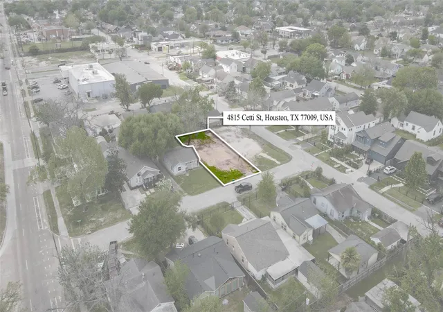 5th image of 4815 Cetti St, Houston, TX 77009 | MLS# 90088451