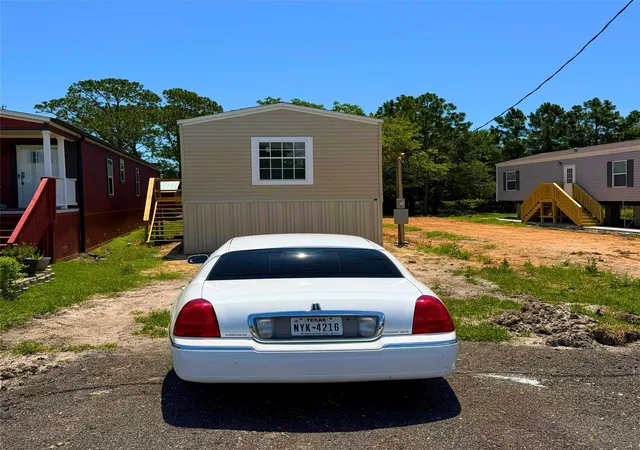 4th image of 503 7Th St, Dickinson, TX 77539 | MLS# 76053370