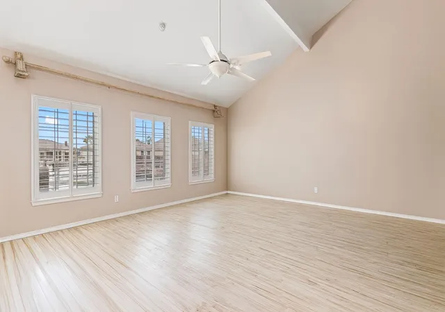 4th image of 27 N Flamingo St, La Marque, TX 77568 | MLS# 85486552