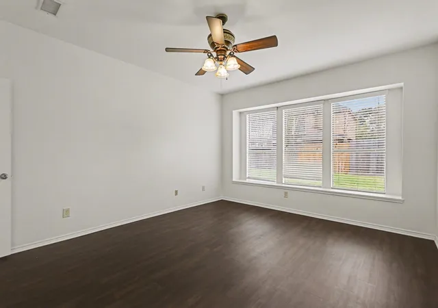 3rd image of 1323 Laura Hills Ln, Spring, TX 77386 | MLS# 29132091