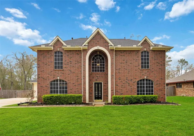 2nd image of 15 Finetta Ln, Alvin, TX 77511 | MLS# 15956109