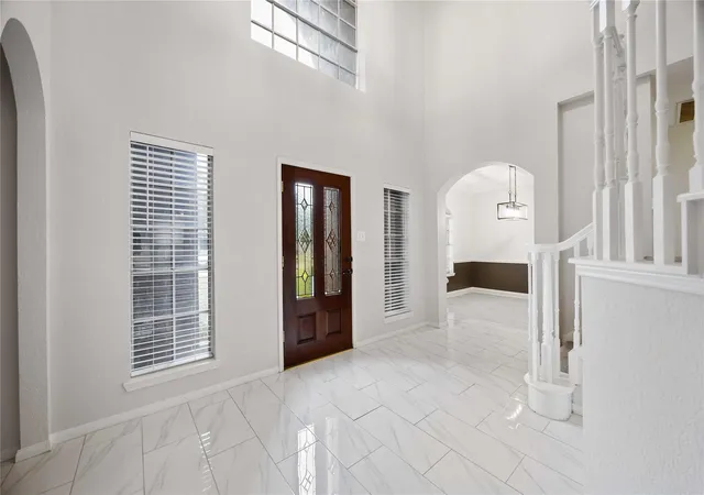 Photo 3 of Single family home for sale at 15 Finetta Ln, Alvin, TX 77511 | MLS# 15956109 | Listing updated on 2026-10-06