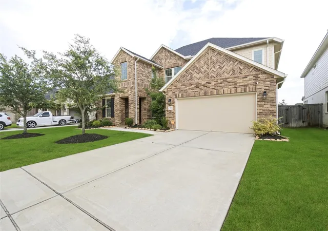 2nd image of 710 Turner Cove Ct, La Porte, TX 77571 | MLS# 49531990
