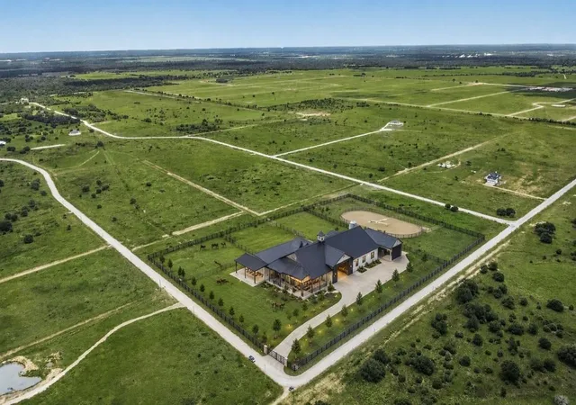 9th image of 5557 Teal Ln, Columbus, TX 78934 | MLS# 59282436