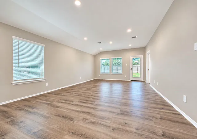 Photo 4 of Single family home for sale at 22539 Aspen Tarn Trl, Spring, TX 77373 | MLS# 11311230 | Listing updated on 2026-10-14