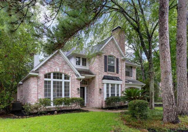 3rd image of 27 Stargazer Pl, The Woodlands, TX 77381 | MLS# 35558685