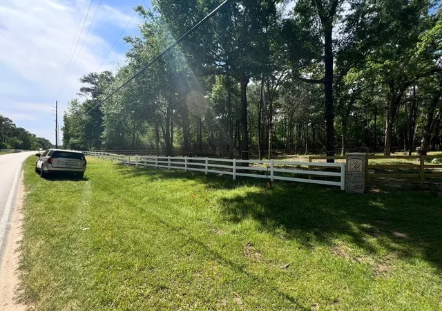 Photo 2 of Land for sale at 11313 Lake Forest Dr, Conroe, TX 77384 | MLS# 54718487 | Listing updated on 2026-09-09