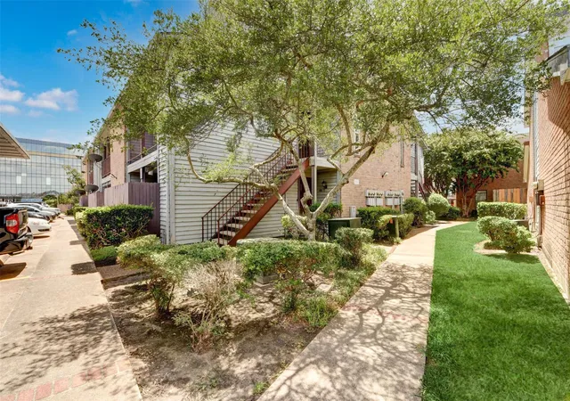 Photo 2 of Condo for sale at 9350 Country Crk Dr #50, Houston, TX 77036 | MLS# 91806553 | Listing updated on 2026-06-24