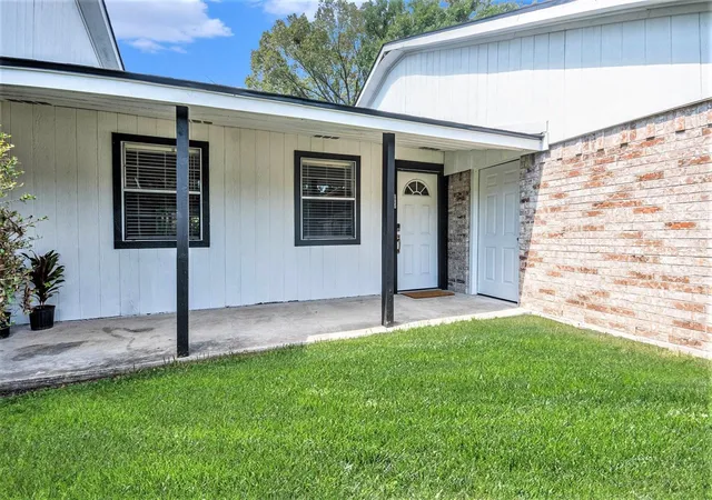Photo 4 of Single family home for sale at 1507 Donovan, Baytown, TX 77520 | MLS# 34329215 | Listing updated on 2026-09-07