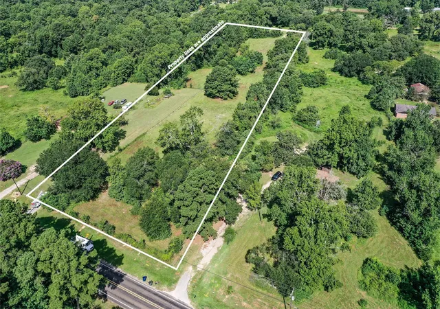 1st image of 3722 Montgomery Rd, Huntsville, TX 77340 | MLS# 49033571