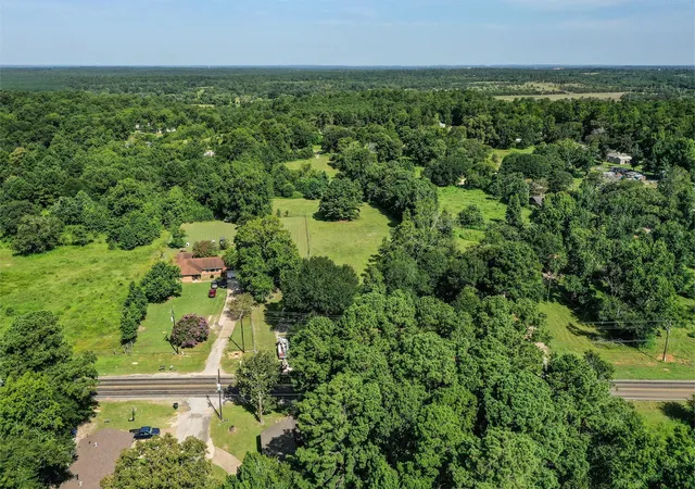 Photo 3 of Land for sale at 3722 Montgomery Rd, Huntsville, TX 77340 | MLS# 49033571 | Listing updated on 2026-07-29