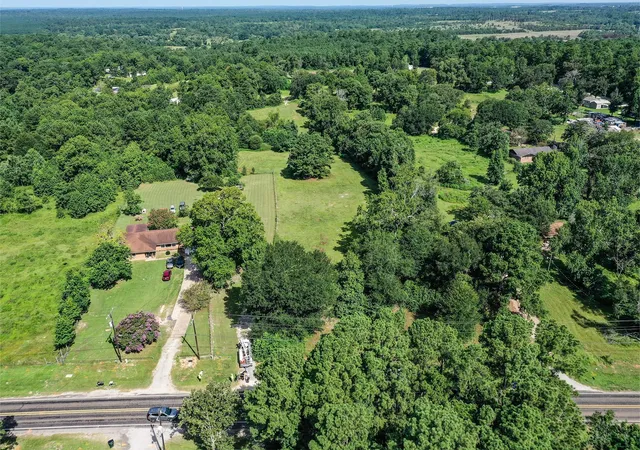 Photo 3 of Land for sale at 3722 Montgomery Rd, Huntsville, TX 77340 | MLS# 49033571 | Listing updated on 2026-07-29
