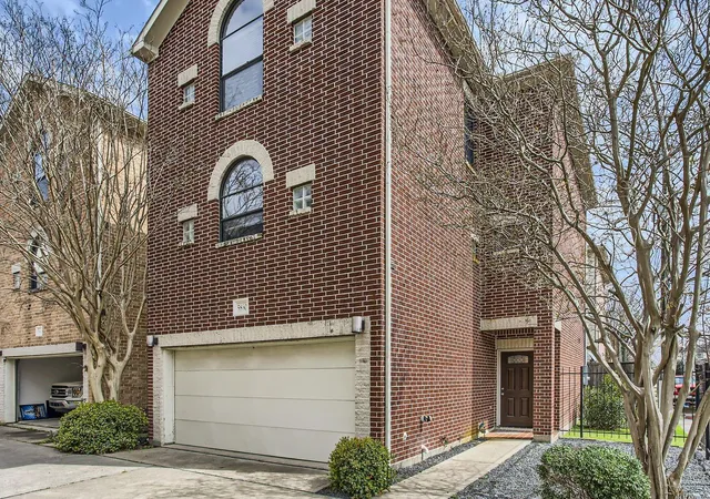 2nd image of 5830 Larkin St, Houston, TX 77007 | MLS# 92424260