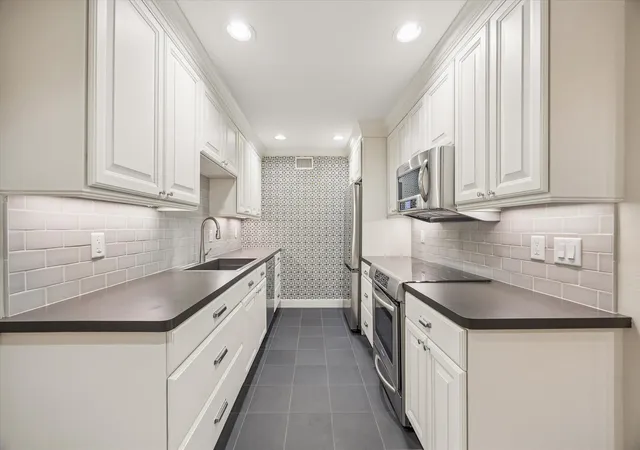 5th image of 7555 Katy Fwy #65, Houston, TX 77024 | MLS# 22442559