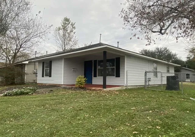 2nd image of 2002 Pannell St, Houston, TX 77020 | MLS# 10908661