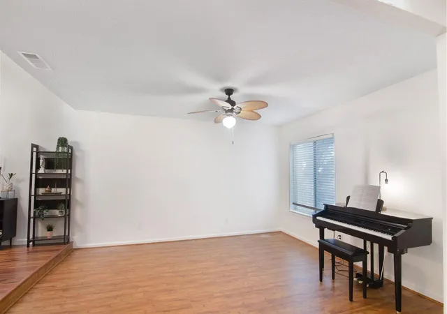 4th image of 11681 Village Pl Dr #257, Houston, TX 77077 | MLS# 80939827