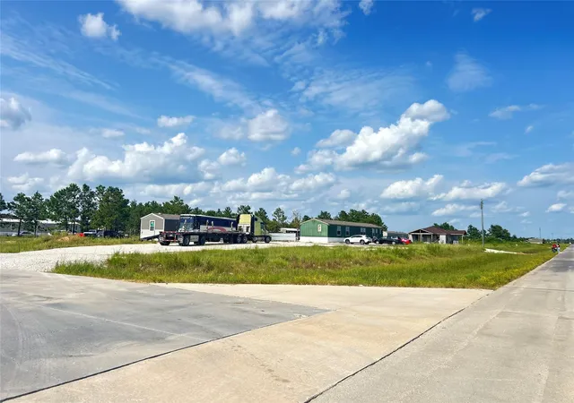 Photo 2 of Single family home for sale at 348 Road 5604, Cleveland, TX 77327 | MLS# 3658644 | Listing updated on 2026-07-22