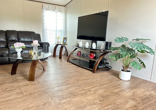 Photo 4 of Single family home for sale at 348 Road 5604, Cleveland, TX 77327 | MLS# 3658644 | Listing updated on 2026-07-22
