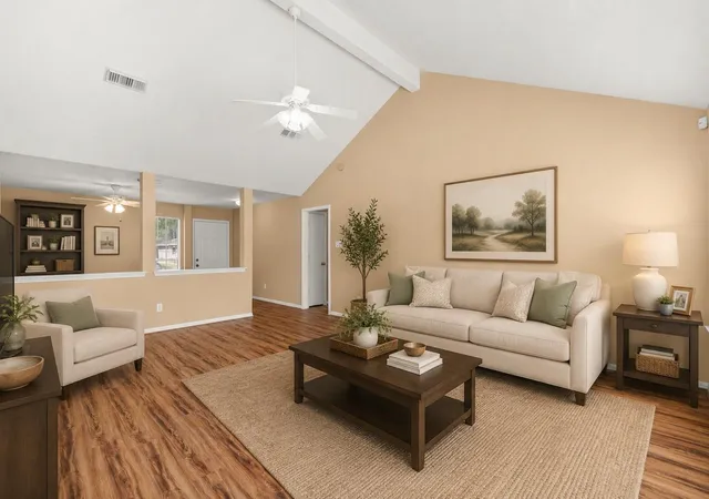 Photo 4 of Single family home for sale at 11115 Kentington Oak Dr, Humble, TX 77396 | MLS# 35623120 | Listing updated on 2026-10-09